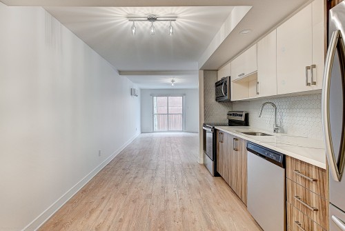 Cuisine - 105-185 Rue Beaubien E., Montréal (Rosemont/La Petite-Patrie), QC - Indoor Photo Showing Kitchen