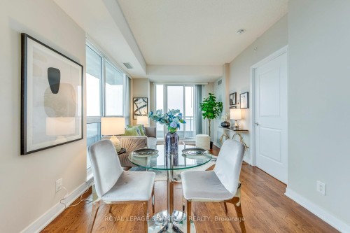1411-9201 Yonge Street, Richmond Hill, ON - Indoor Photo Showing Dining Room