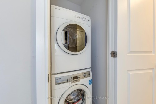 1411-9201 Yonge Street, Richmond Hill, ON - Indoor Photo Showing Laundry Room
