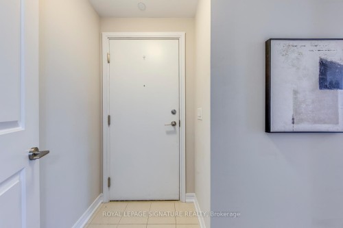 1411-9201 Yonge Street, Richmond Hill, ON - Indoor Photo Showing Other Room