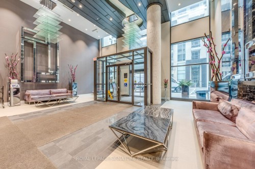 1411-9201 Yonge Street, Richmond Hill, ON - Indoor Photo Showing Other Room