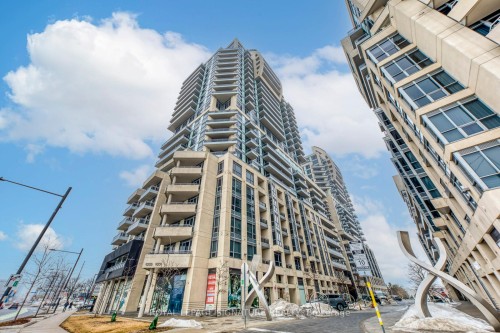 1411-9201 Yonge Street, Richmond Hill, ON - Outdoor With Balcony With Facade