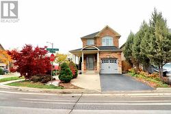 243 VENICE GATE DRIVE  Vaughan, ON L4H 0G1
