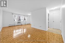 804 - 3320 FIELDGATE DRIVE  Mississauga, ON L4X 2J2