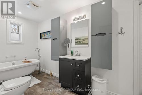 7 Salkeld Street, Goderich (Goderich (Town)), ON - Indoor Photo Showing Bathroom