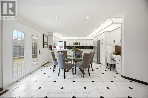 100 National Drive, Hamilton, ON - Indoor Photo Showing Dining Room