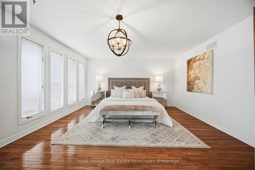 100 National Drive, Hamilton, ON - Indoor Photo Showing Bedroom