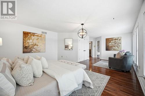 100 National Drive, Hamilton, ON - Indoor Photo Showing Bedroom