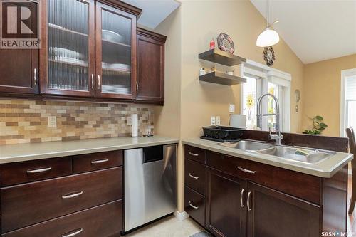 531 Dickson Lane, Saskatoon, SK - Indoor Photo Showing Kitchen With Double Sink