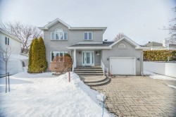 261 Rue des Censitaires  Varennes, QC J3X 2C4