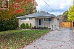 1000 WARDMAN CRESCENT  Whitby, ON L1N 3G9