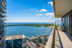 5708-55 Cooper Street  Toronto, ON M5G 0G1