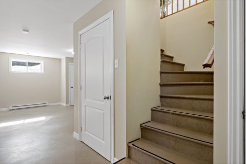 Escalier - 1708 Route 323 N., Amherst, QC - Indoor Photo Showing Other Room