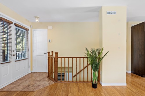 Hall d'entrée/Vestibule - 1708 Route 323 N., Amherst, QC - Indoor Photo Showing Other Room