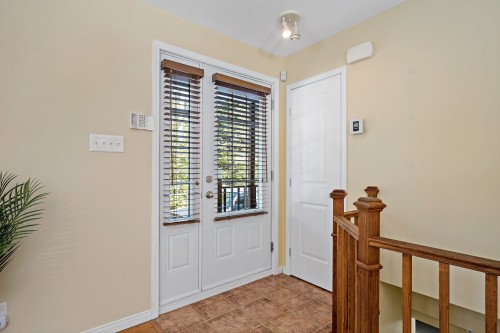 Hall d'entrée/Vestibule - 1708 Route 323 N., Amherst, QC - Indoor Photo Showing Other Room