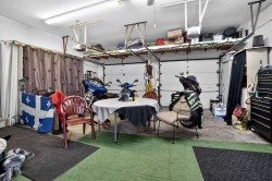 Garage - 