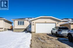 856 Athabasca STREET W  Moose Jaw, SK S6H 1N7