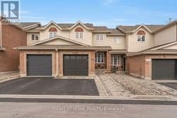 123 KINROSS PRIVATE  Ottawa, ON K2K 3P9
