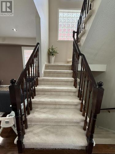 519 Delphine Drive, Burlington, ON - Indoor Photo Showing Other Room