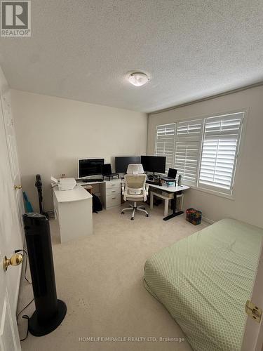 519 Delphine Drive, Burlington, ON - Indoor Photo Showing Bedroom