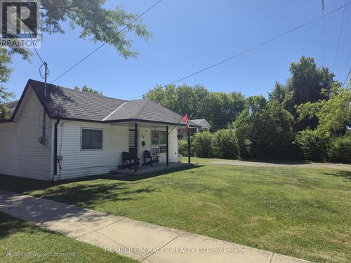 82 TEAL AVENUE  Hamilton, ON L8E 3B2