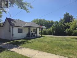 82 TEAL AVENUE  Hamilton, ON L8E 3B2