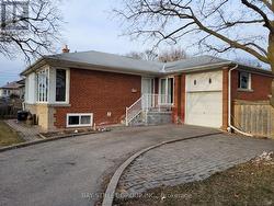 UPPER - 110 ACTON AVENUE Toronto, ON M3H 4H3