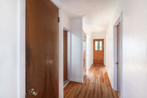 Hall d'entrée/Vestibule - 2181 Rue De Villiers, Montréal (Le Sud-Ouest), QC - Indoor Photo Showing Other Room