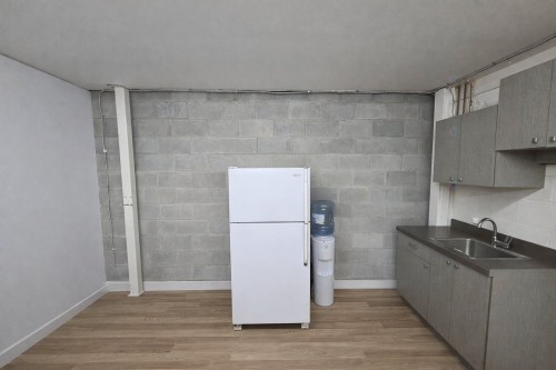Cuisine - 106-86 Boul. Des Entreprises, Boisbriand, QC - Indoor Photo Showing Kitchen With Double Sink