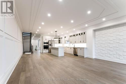 195 Danforth Road, Toronto, ON - Indoor Photo Showing Kitchen