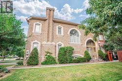 361 TURNBERRY CRESCENT  Mississauga, ON L4Z 3W3