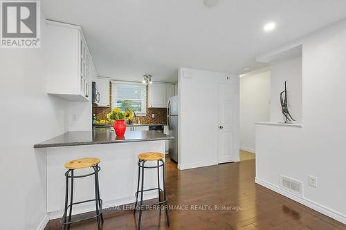 2654 Draper Avenue, Ottawa, ON - Indoor Photo Showing Kitchen