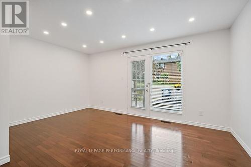2654 Draper Avenue, Ottawa, ON - Indoor Photo Showing Other Room