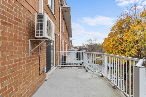 Balcon - 325 Rue Caisse, Montréal (Verdun/Île-Des-Soeurs), QC - Outdoor With Exterior