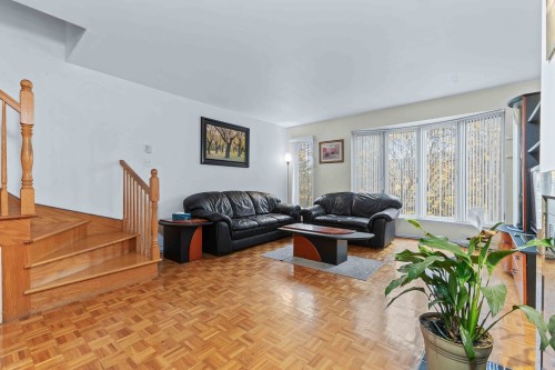 Salon - 325 Rue Caisse, Montréal (Verdun/Île-Des-Soeurs), QC - Indoor Photo Showing Living Room