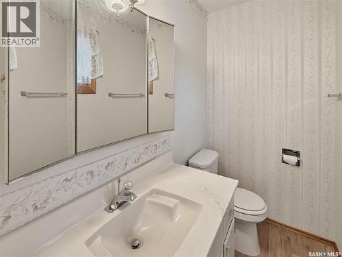 264 Hayes Drive, Swift Current, SK - Indoor Photo Showing Bathroom