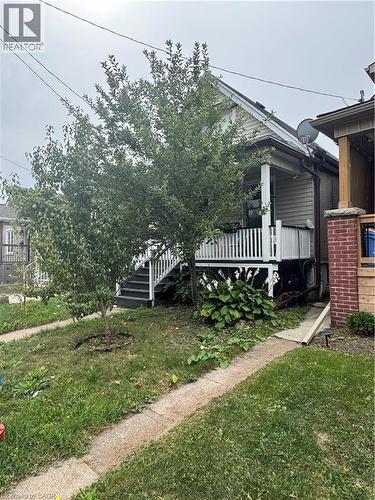 82 Cambridge Avenue, Hamilton, ON - Outdoor