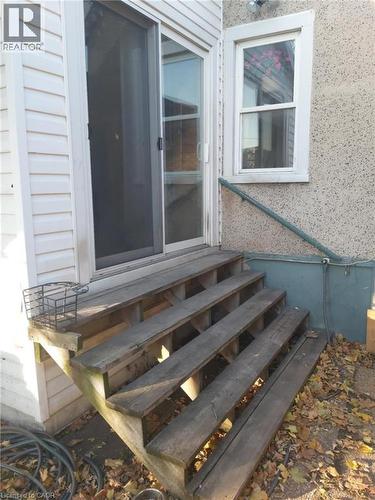 82 Cambridge Avenue, Hamilton, ON - Outdoor With Exterior