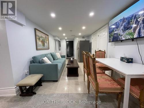 78 TEDFORD DRIVE , Toronto, Ontario M1R 1M4 3