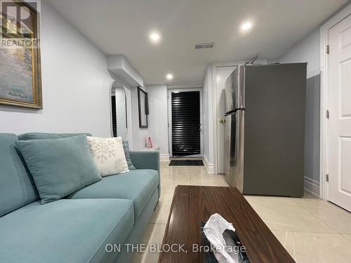 78 TEDFORD DRIVE , Toronto, Ontario M1R 1M4 4
