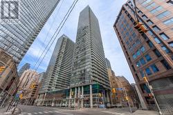 505 - 38 GRENVILLE STREET  Toronto, ON M4Y 1A5