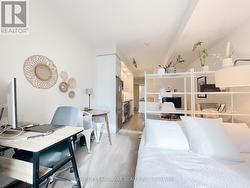 1606 - 99 JOHN STREET  Toronto, ON M5V 0S6