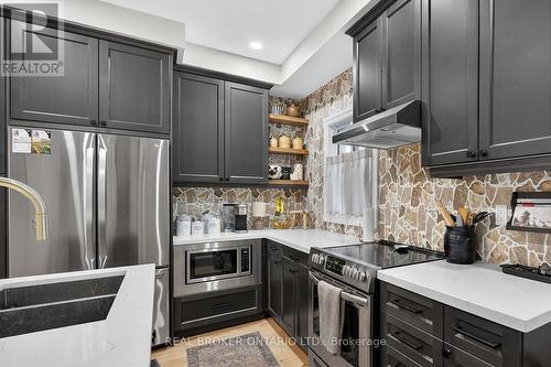 58 East Bend Avenue N, Hamilton, ON - Indoor Photo Showing Kitchen With Stainless Steel Kitchen With Upgraded Kitchen
