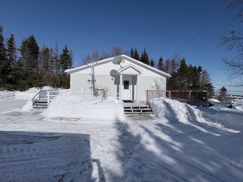 Entrée extérieure - 41 Route 138, Baie-Trinité, QC - Outdoor
