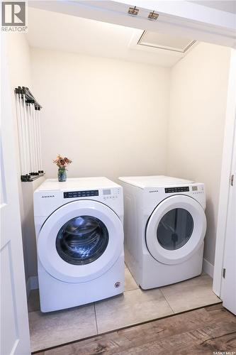 304 3Rd Street E, Saskatoon, SK - Indoor Photo Showing Laundry Room