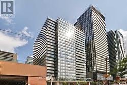 1003 - 22 WELLESLEY STREET E  Toronto, ON M4Y 1G3