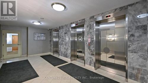 719 - 9015 Leslie Street, Richmond Hill, ON - Indoor