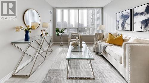 719 - 9015 Leslie Street, Richmond Hill, ON - Indoor