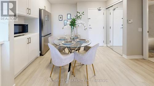 719 - 9015 Leslie Street, Richmond Hill, ON - Indoor Photo Showing Dining Room