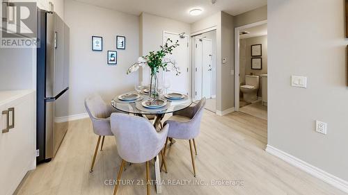 719 - 9015 Leslie Street, Richmond Hill, ON - Indoor Photo Showing Dining Room